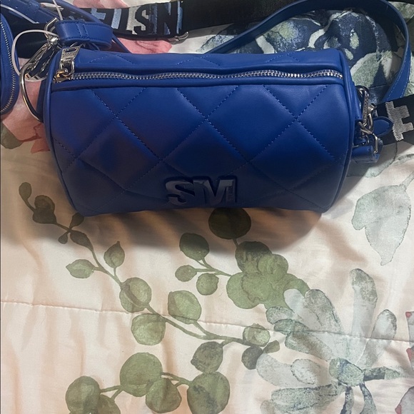 Steve Madden Blue Quilted Crossbody Bag - Picture 2 of 10